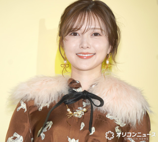 個性派スタイルで登場した白石麻衣 （C）ORICON NewS inc.