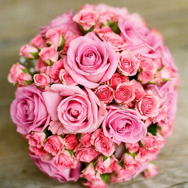 日本推理作家協会会員の“現役書店芸人”カモシダせぶん、結婚を発表