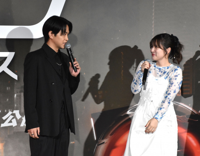 結婚発表後初の公の場に夫婦そろって登場した（左から）石川界人、内田真礼 （C）ORICON NewS inc.